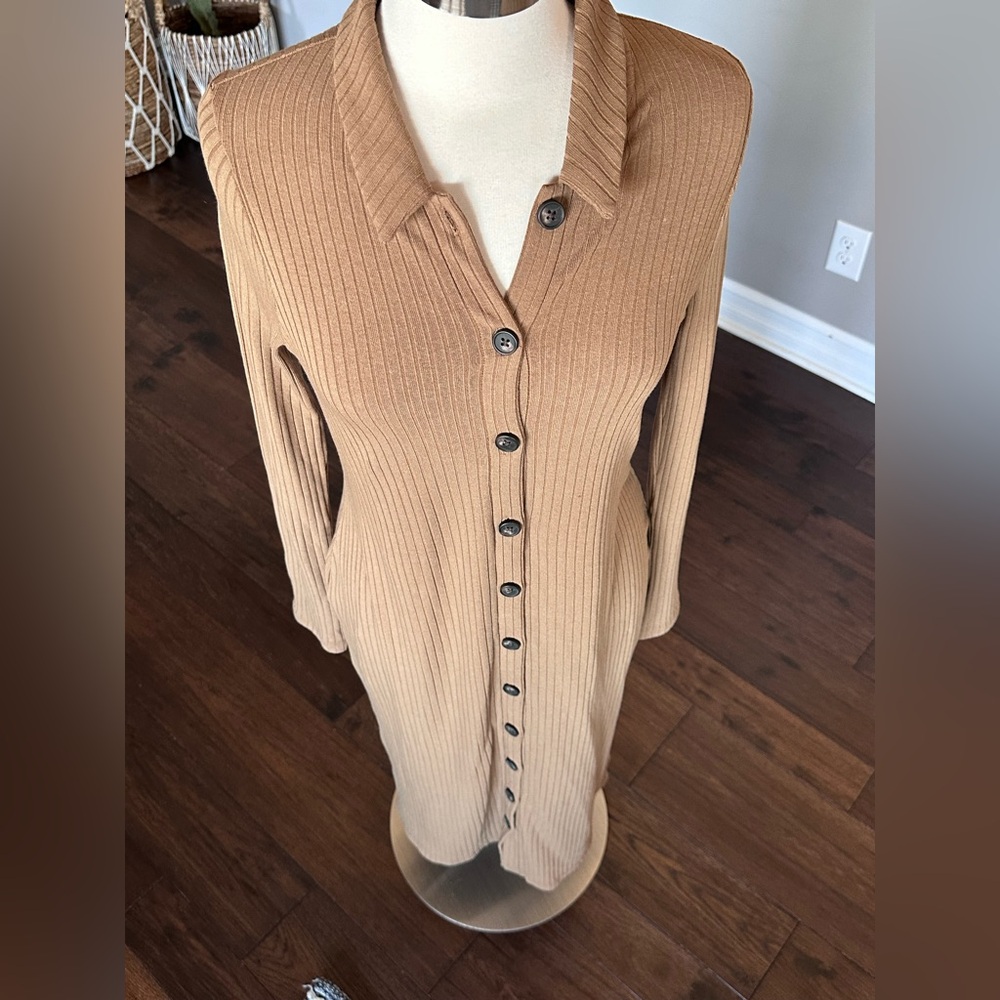 Madewell Fitted Ribbed Button-Up Sweater Dress Camel Tan Large NWT Retail $110 - Picture 6 of 15